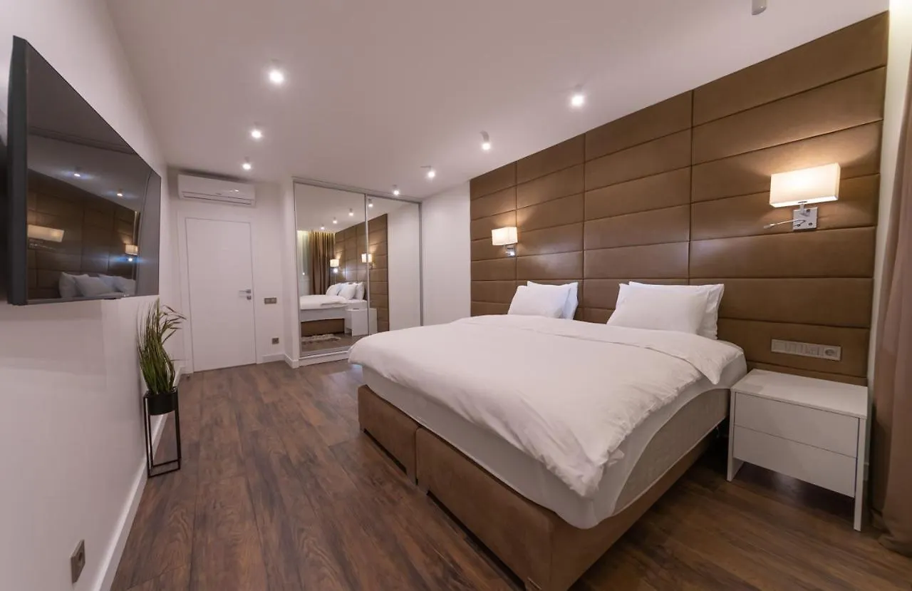 Victory-30 Luxury Apartment Center Kiew