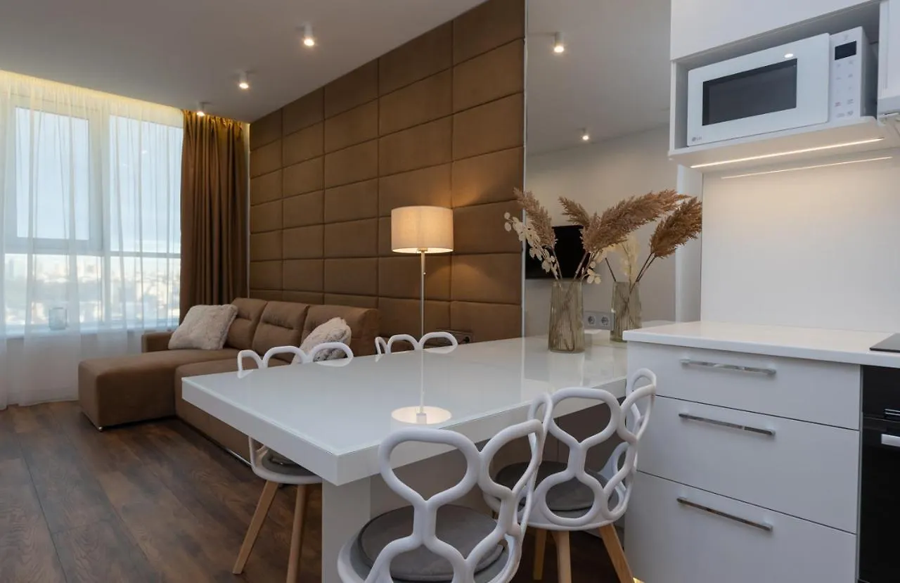 Victory-30 Luxury Apartment Center 基輔