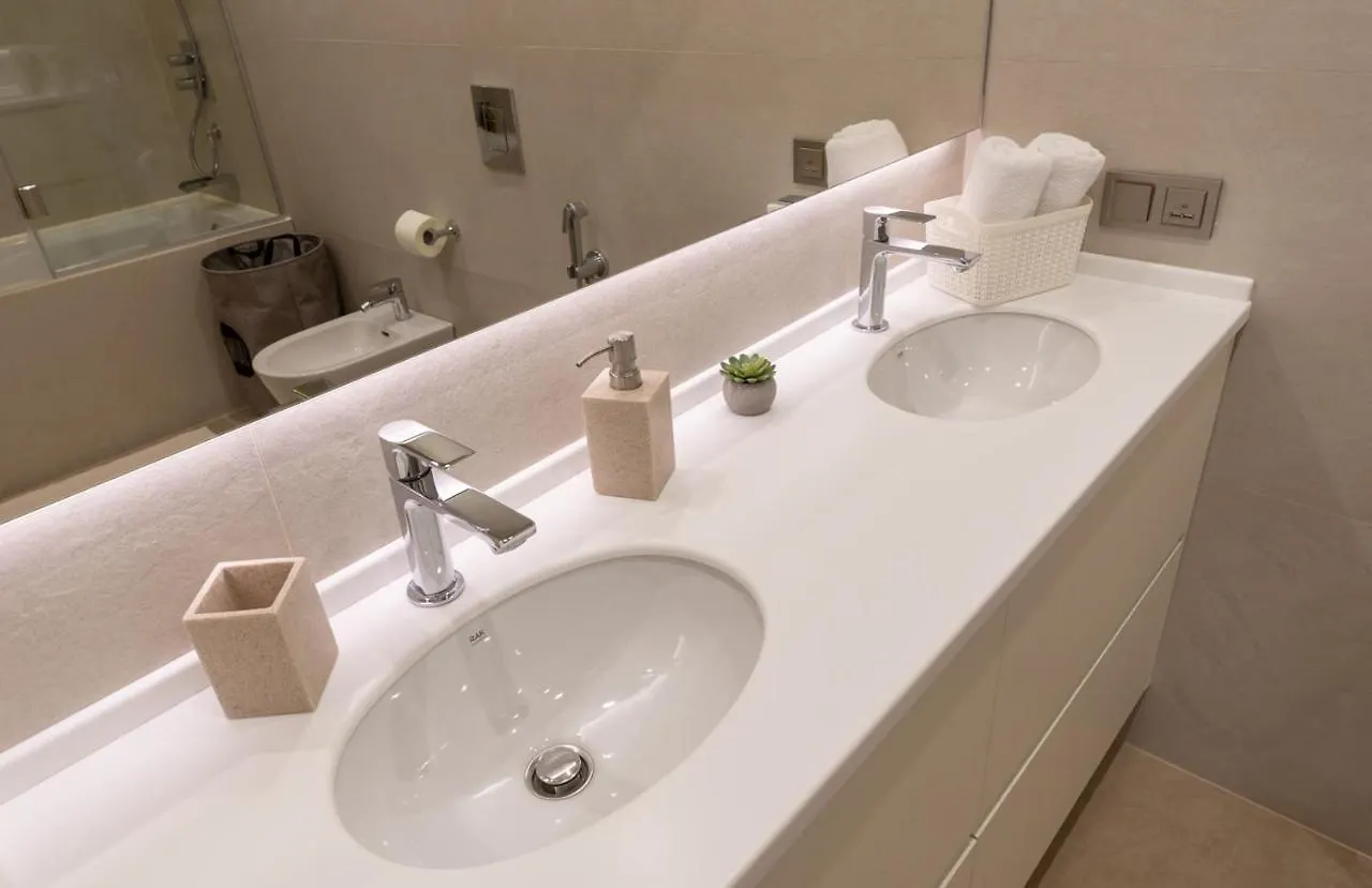 Victory-30 Luxury Apartment Center 基輔