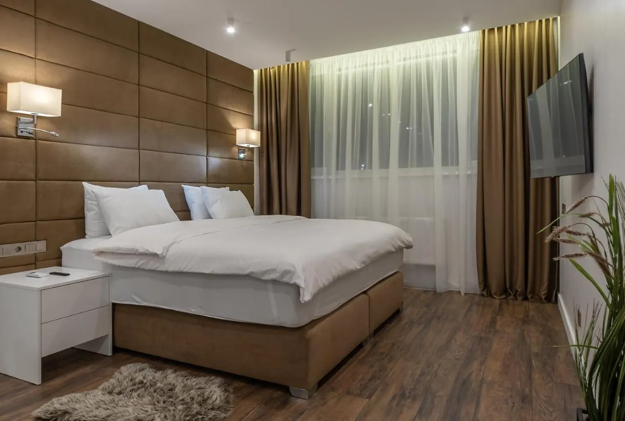 Victory-30 Luxury Apartment Center 基輔