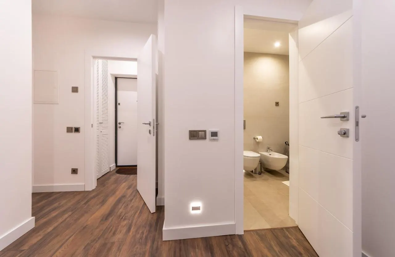 Victory-30 Luxury Apartment Center 基輔
